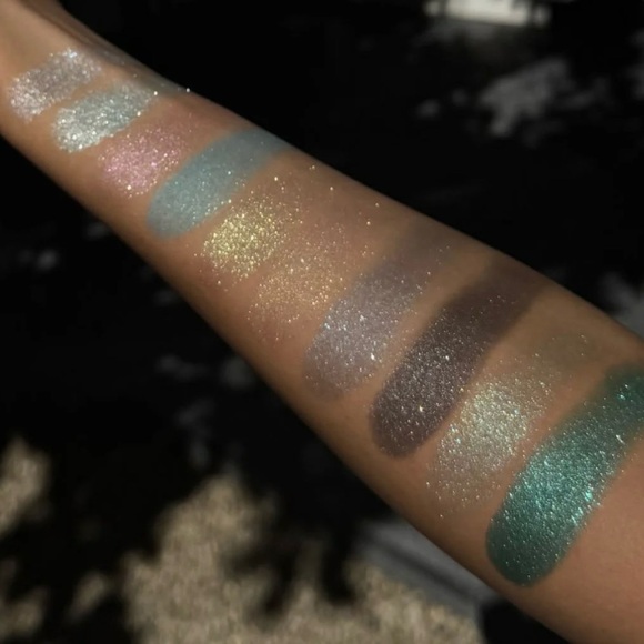 KING KYLIE Eyeshadow Palette Limited Edition Anniversary Collection - 10 Shades - Picture 13 of 16
